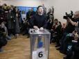 Зеленський чекає на Саакашвілі: На виборчій дільниці кандидат у президенти розповідав про свою майбутню команду (відео)