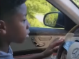 Так він став героєм: 11-річний хлопчик вирішив врятувати бабусю і сів за кермо її авто