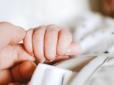 Моторошна трагедія на Рівненщині: Односельці розповіли про жінку, яка поклала новонароджене немовля в морозилку