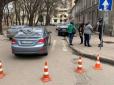У центрі Одеси водій збив трьох людей на переході та втік із місця ДТП (фото)
