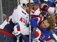 Один у цьому сезоні вже грати не зможе: Хокеїст побився з двома росіянами в матчі НХЛ (відео)