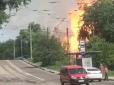 Піднявся стовп вогню: В окупованому Донецьку прогримів потужний вибух (відео)