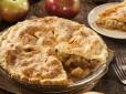 Тісто не потрібно замішувати: Рецепт легкого та апетитного насипного яблучного пирога