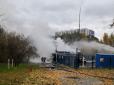 Піднялася стіна вогню: У Москві вибухнула газова підстанція, загорілися автівки поруч (відео)