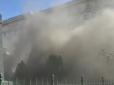 Дим на всю Тверську: У центрі Москви розгорілася потужна пожежа (відео)