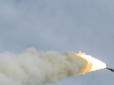Поцілили в підприємство: Росія вдарила по Запоріжжю двома ракетами, піднявся дим