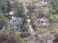 Як виглядає зараз селище Піски на околиці Донецька, повністю знищене російськими окупантами (відео)