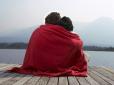 Коли двоє одне ціле: Психологи назвали ознаки довговічних щасливих стосунків чоловіка та жінки