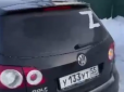 У Казахстані прихильників війни проти України змусили зняти наклейку Z з авто (відео)