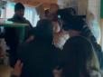 Прихильники Московського патріархату чинять активний спротив: У Києво-Печерській лаврі знову сутички (відео)