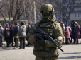 Колаборанти масово втікають з поки що окупованого півдня України, незважаючи на заборону росіян, - ЦНС