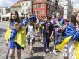 Польща призупинила виплати допомоги для тисяч українських біженців: Що відомо