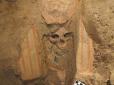Сенсація археології: У Єгипті виявили нерозграбовану багато оздоблену гробницю віком майже 5000 років (фотофакти)