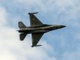 Винищувачі F-16 можуть не допомогти Україні перемогти: Жданов назвав причини і насторожив заявою