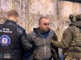 Приставив зброю до голови: В Одесі рецидивіст напав на волонтера( фото)