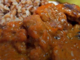 Є секрет! Що додати в тушковане м’ясо, щоб підлива була густа