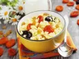 ТОП-5 продуктів, які покращать смак будь-якої каші
