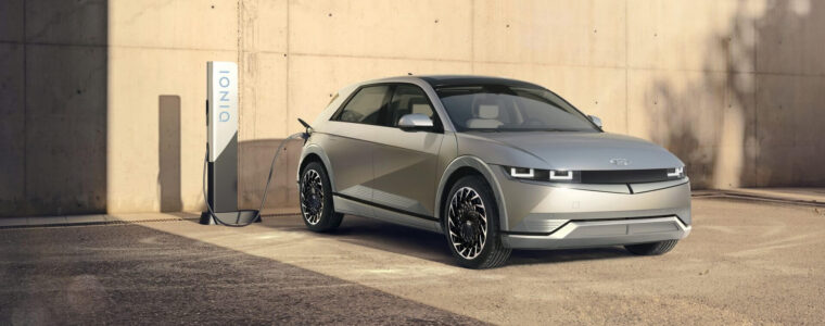 Далі буде невигідно: Українцям пояснили, чому краще купити електрокар у 2025 році