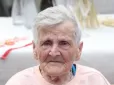 Встигла порадіти новому власному будинку: Померла 98-річна жінка, яка торік пішки вийшла з окупованого Очеретиного (фото)