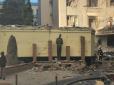 Унаслідок варварської атаки російн по центру Києва знищено Національний музей 