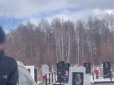 Закопали людину живцем і уникнули в’язниці: У Росії засуджених убивць відправили на війну