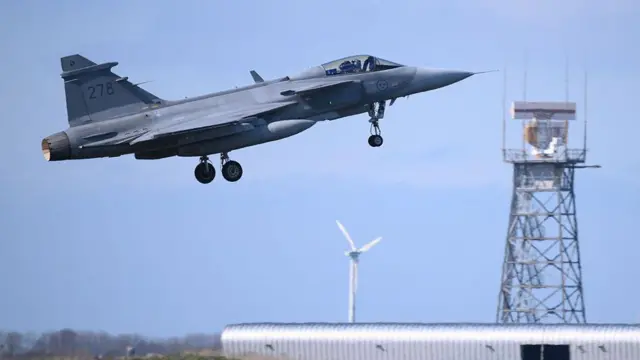 Літаки Gripen, запускаючи ракети вглиб РФ, будуть залишатися для ворога невидимими, - авіаексперт