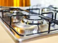 Господині в захваті: Як легко очистити решітки газової плити від жиру та нагару