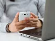 Є секрет! Як врятувати смартфон від стеження в громадських місцях