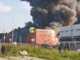 Понад 300 БПЛА в небі: У Росії паніка через нічні влучання у промислові об'єкти - від 